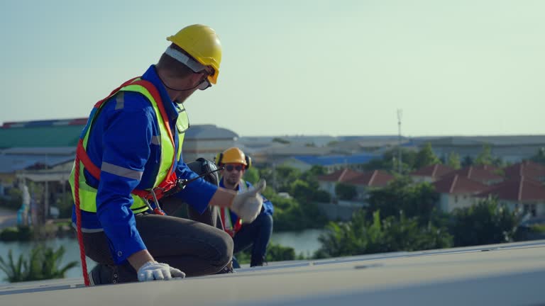 Best Hot Roofs  in Utica, OH